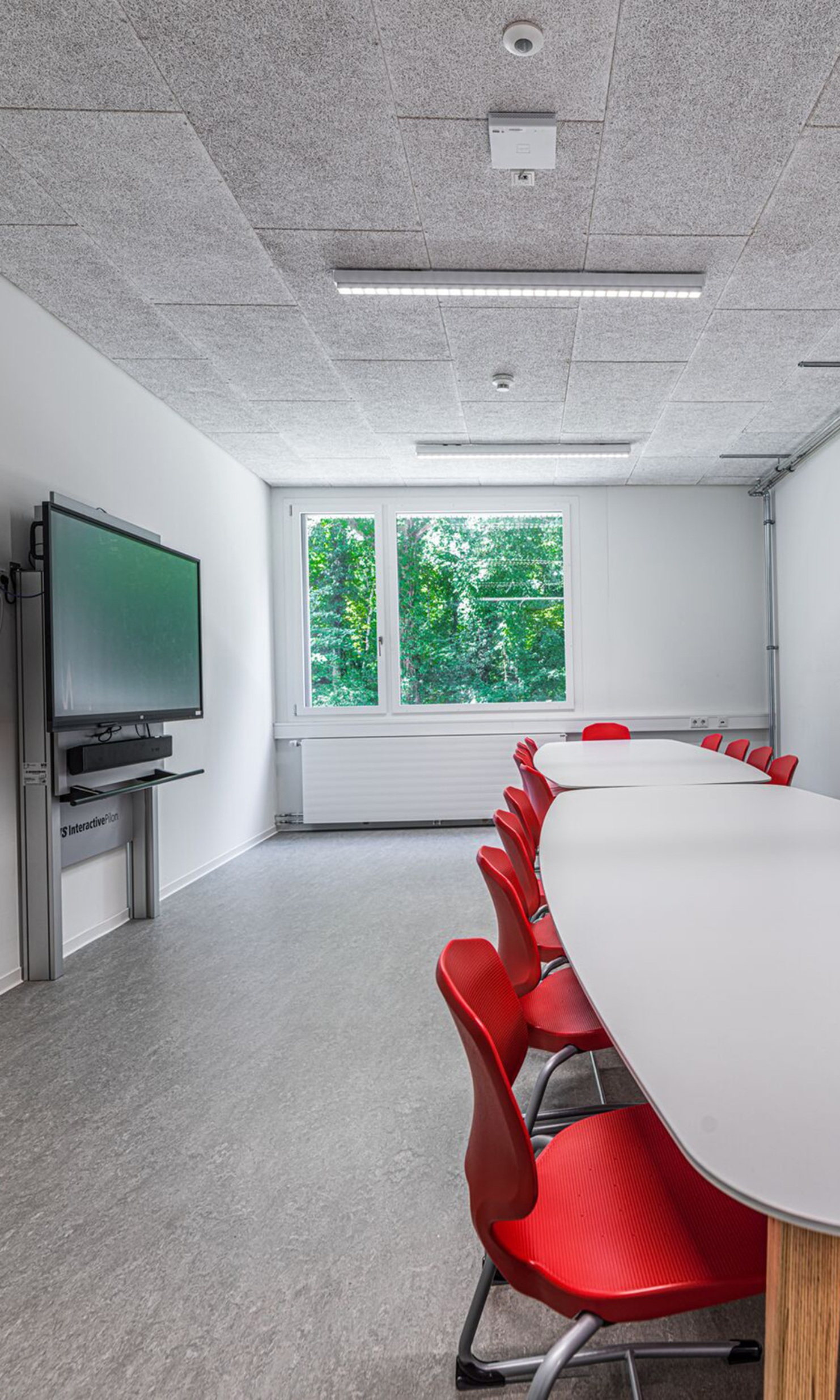 Vue d'une salle de classe de la nouvelle école de Mondorf